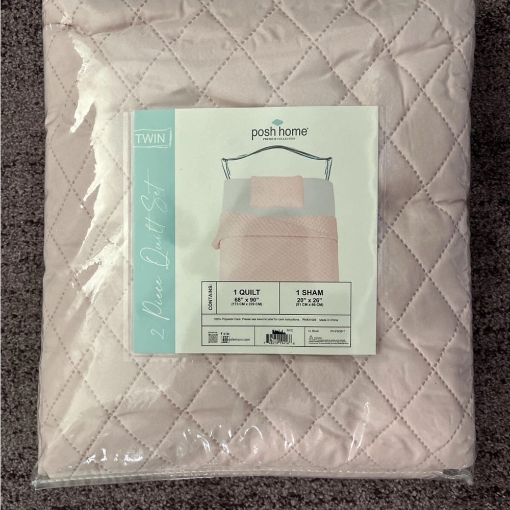 Luxurious Pink Quilted Bedding Set and Sham